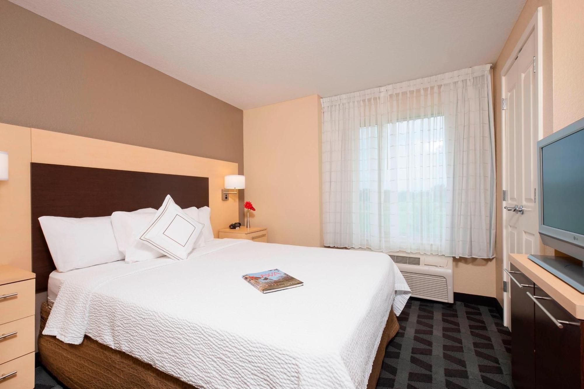Towneplace Suites Des Moines Urbandale Johnston Exterior photo